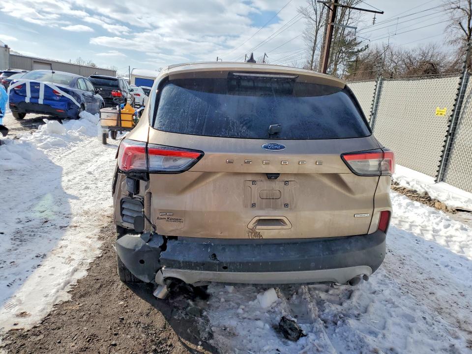 Photo 6 from auction – 2020 FORD ESCAPE with VIN 1FMCU0G62LUA13918