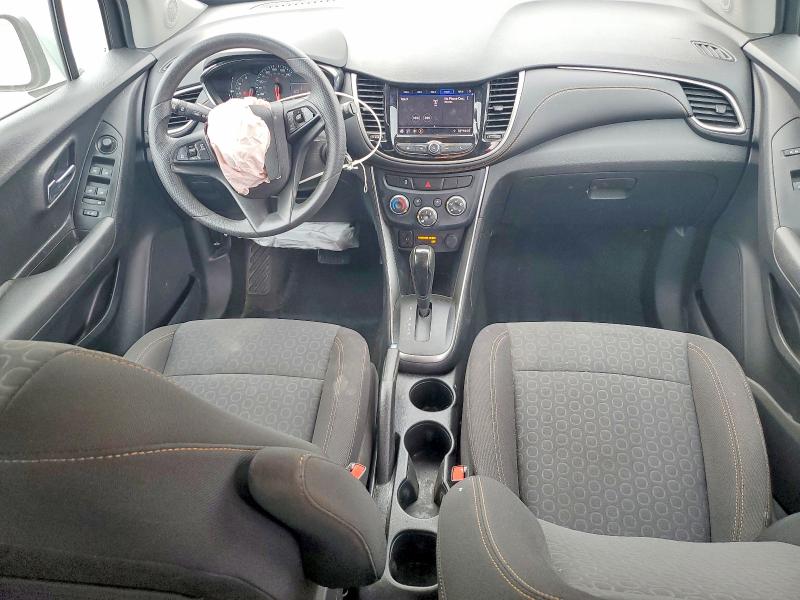 Photo 8 from auction – 2020 CHEVROLET TRAX with VIN 3GNCJKSB7LL163991