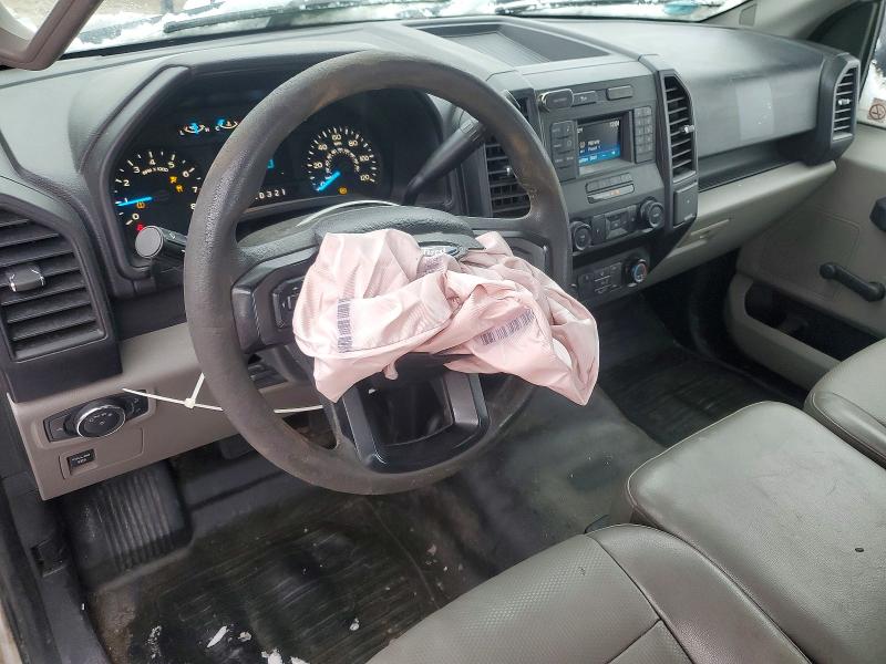 Photo 8 from auction – 2016 FORD F150 with VIN 1FTMF1C81GFD52986