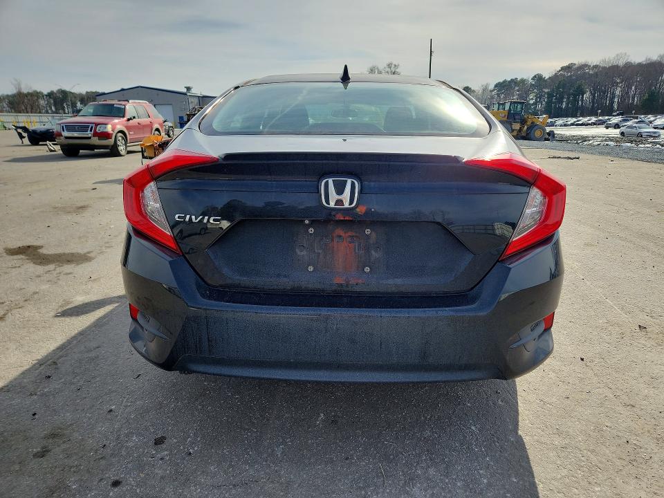 Photo 6 from auction – 2017 HONDA CIVIC with VIN 19XFC1F39HE212648