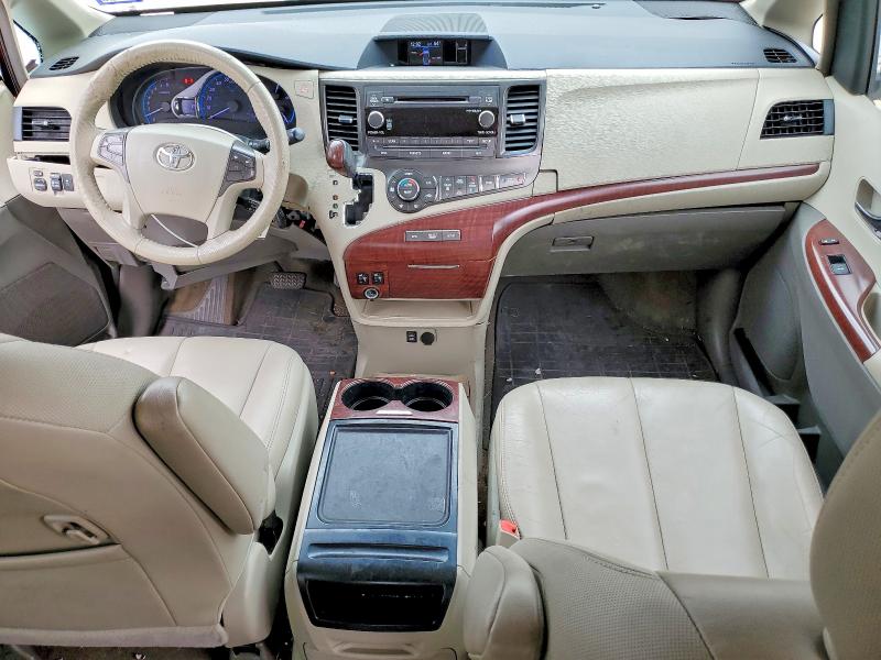 Photo 8 from auction – 2013 TOYOTA SIENNA with VIN 5TDYK3DC0DS294697