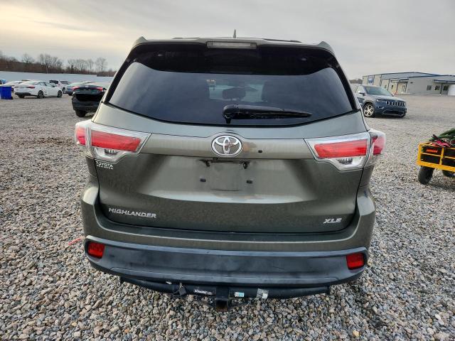 Photo 6 from auction – 2015 TOYOTA HIGHLANDER with VIN 5TDKKRFH4FS042973