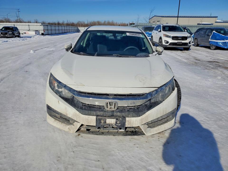 Фото 5 с аукциона – 2018 HONDA CIVIC с VIN 2HGFC2F52JH006705