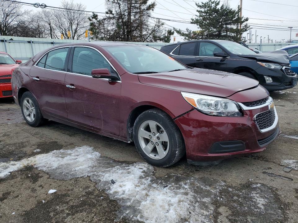 Photo 4 from auction – 2015 CHEVROLET MALIBU 1LT with VIN 1G11C5SL2FF232131