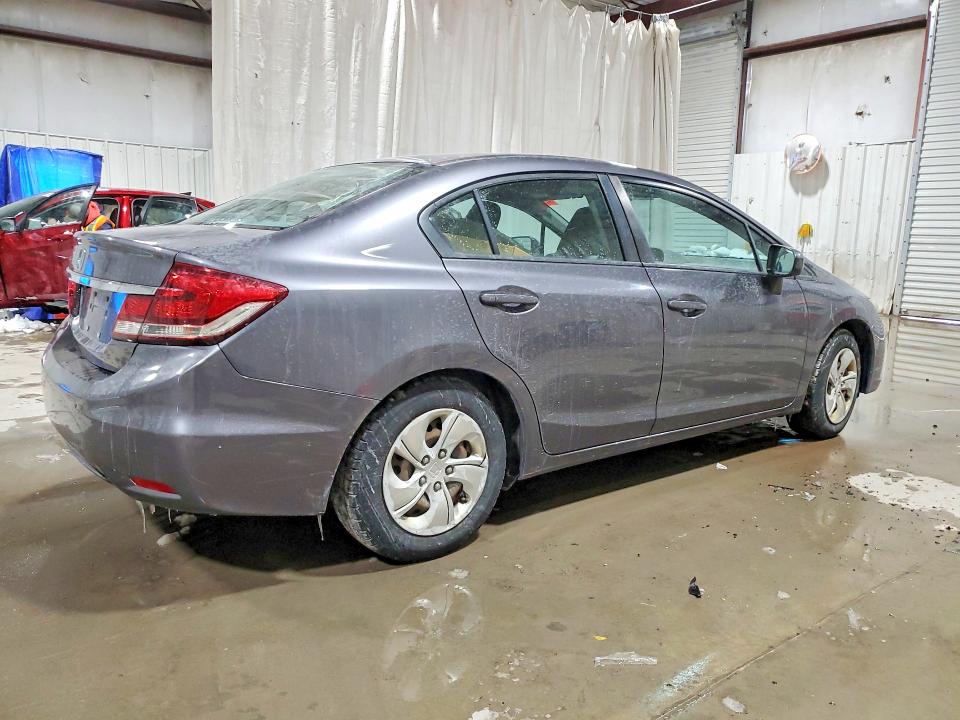 Photo 3 from auction – 2015 HONDA CIVIC LX with VIN 2HGFB2F56FH503055
