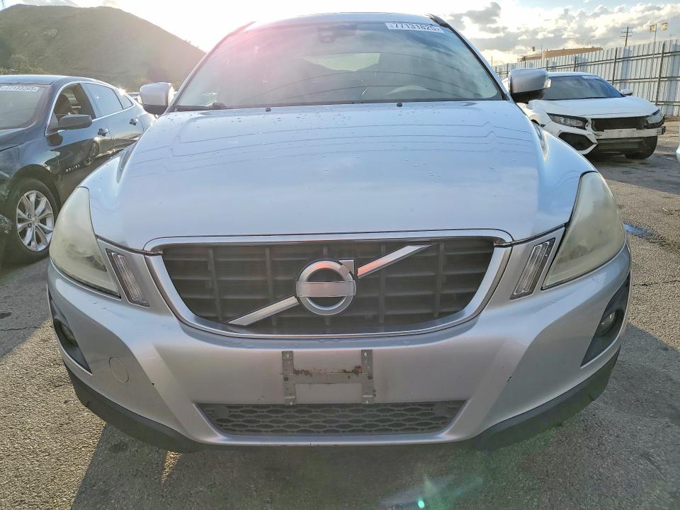Photo 5 from auction – 2010 VOLVO XC60 with VIN YV4960DL8A2122859