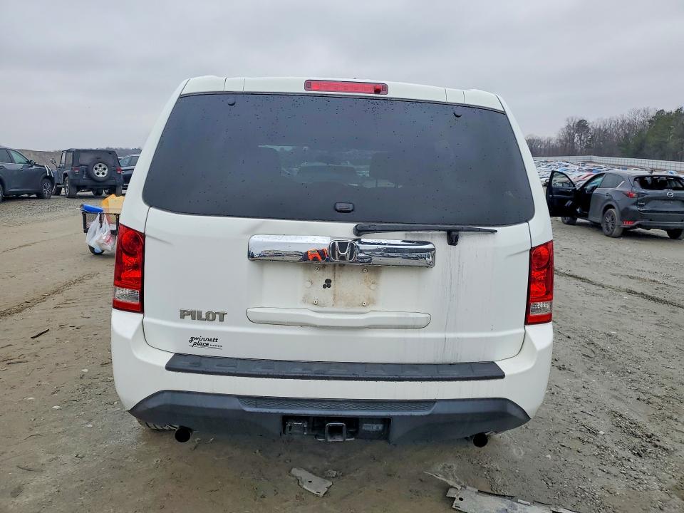 Zdjęcie 6 z aukcji – 2015 HONDA PILOT LX z VIN 5FNYF3H25FB015158