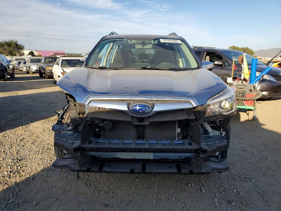 Photo 5 from auction – 2020 SUBARU FORESTER T with VIN JF2SKAXC6LH456603