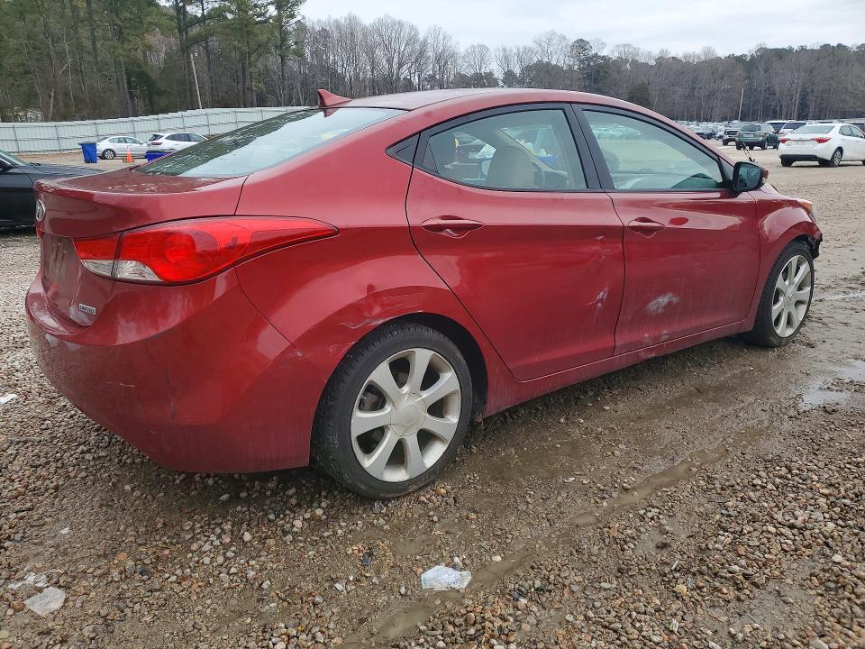Photo 3 from auction – 2013 HYUNDAI ELANTRA GL with VIN 5NPDH4AE2DH316696