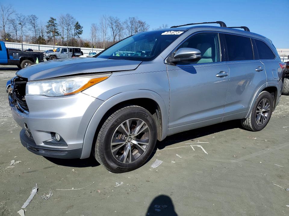 TOYOTA HIGHLANDER 2016 with VIN 5TDKKRFH0GS147172 - Photo from auction