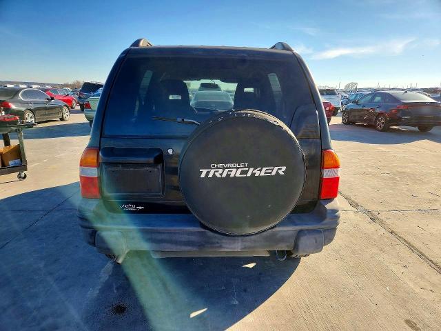Photo 6 from auction – 2004 CHEVROLET TRACKER with VIN 2CNBE134746911451