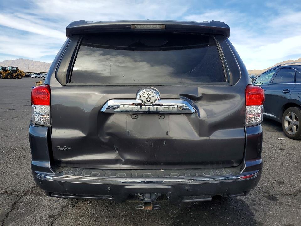 Photo 6 from auction – 2013 TOYOTA 4RUNNER with VIN JTEZU5JR1D5052926