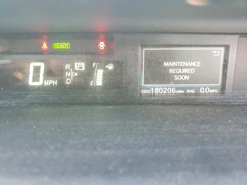 Photo 9 from auction – 2017 TOYOTA PRIUS V with VIN JTDZN3EU3HJ062956