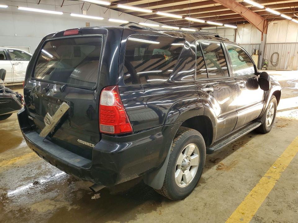 Photo 3 from auction – 2007 TOYOTA 4RUNNER SR with VIN JTEZU14R878090113