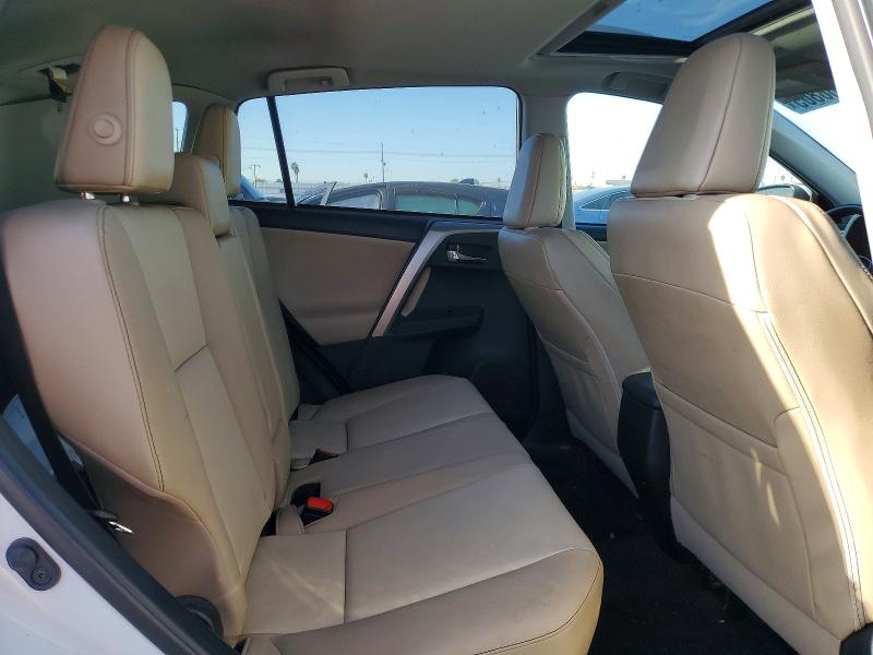 Photo 11 from auction – 2015 TOYOTA RAV4 with VIN 2T3YFREV1FW220276