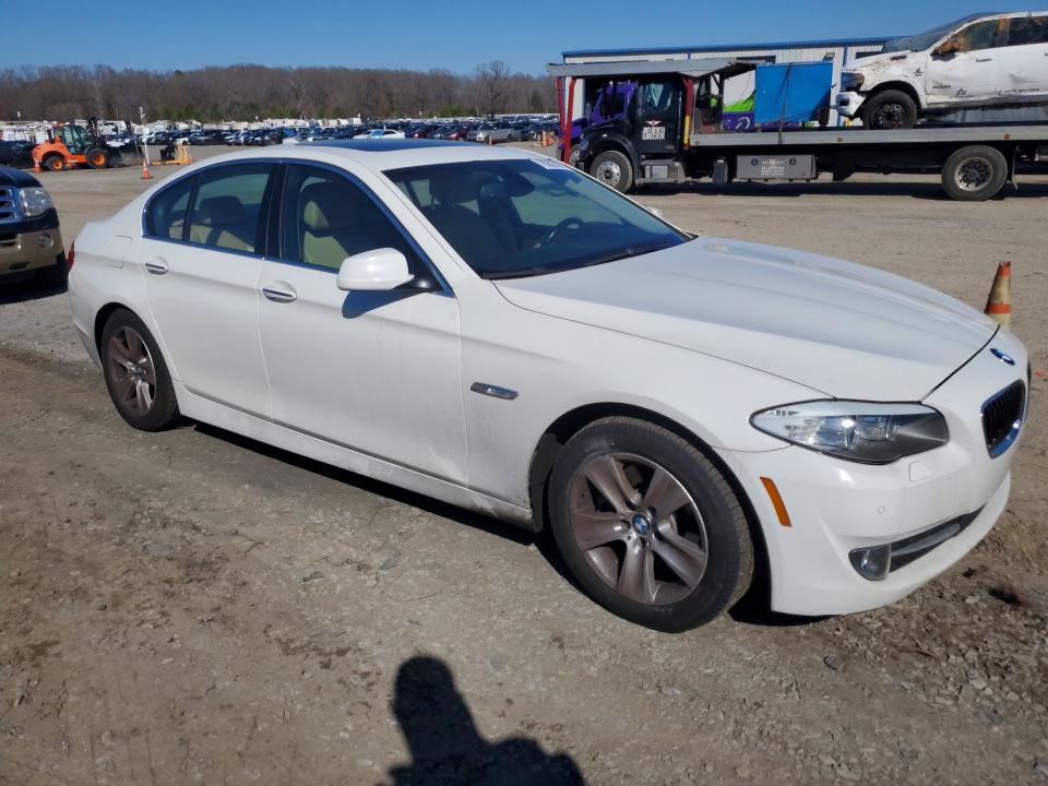 Photo 4 from auction – 2012 BMW 528 with VIN WBAXG5C59CDX03153