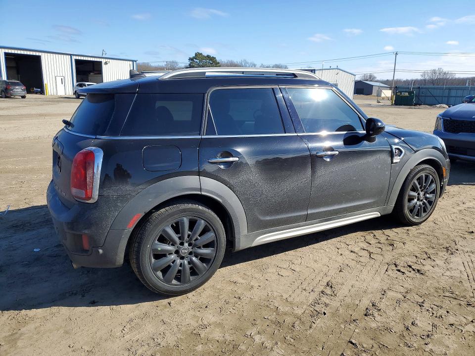 Photo 3 from auction – 2017 MINI COOPER S C with VIN WMZYT3C39H3B66256
