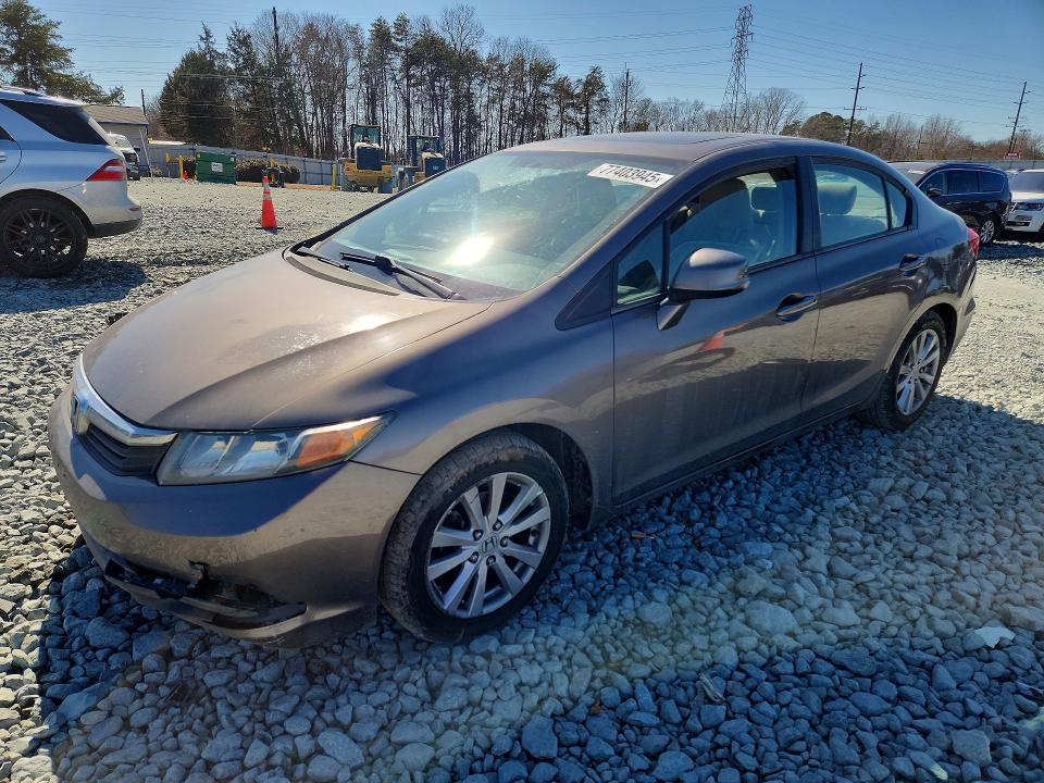 HONDA CIVIC 2012 with VIN 2HGFB2F82CH605524 - Photo from auction
