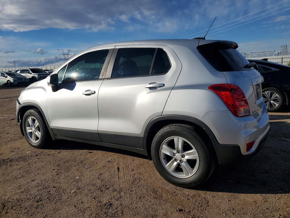 Photo 2 from auction – 2020 CHEVROLET TRAX with VIN 3GNCJKSB1LL194203