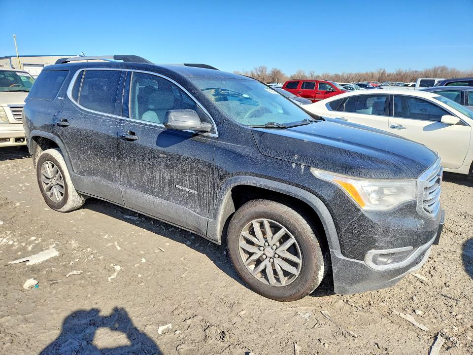 Foto 4 de la subasta – 2017 GMC ACADIA con VIN 1GKKNLLS8HZ261168