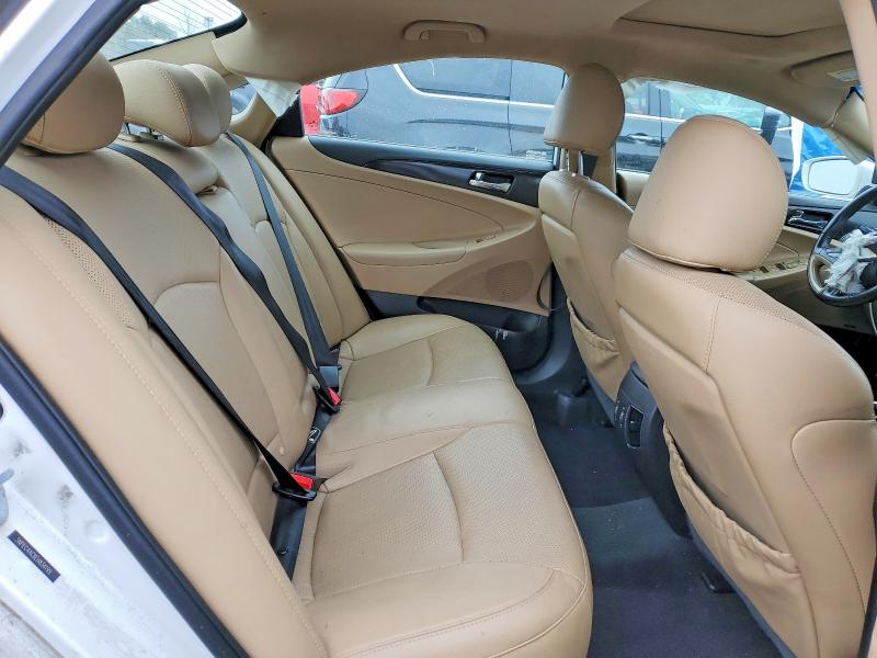Photo 10 from auction – 2014 HYUNDAI SONATA with VIN 5NPEC4ACXEH834199