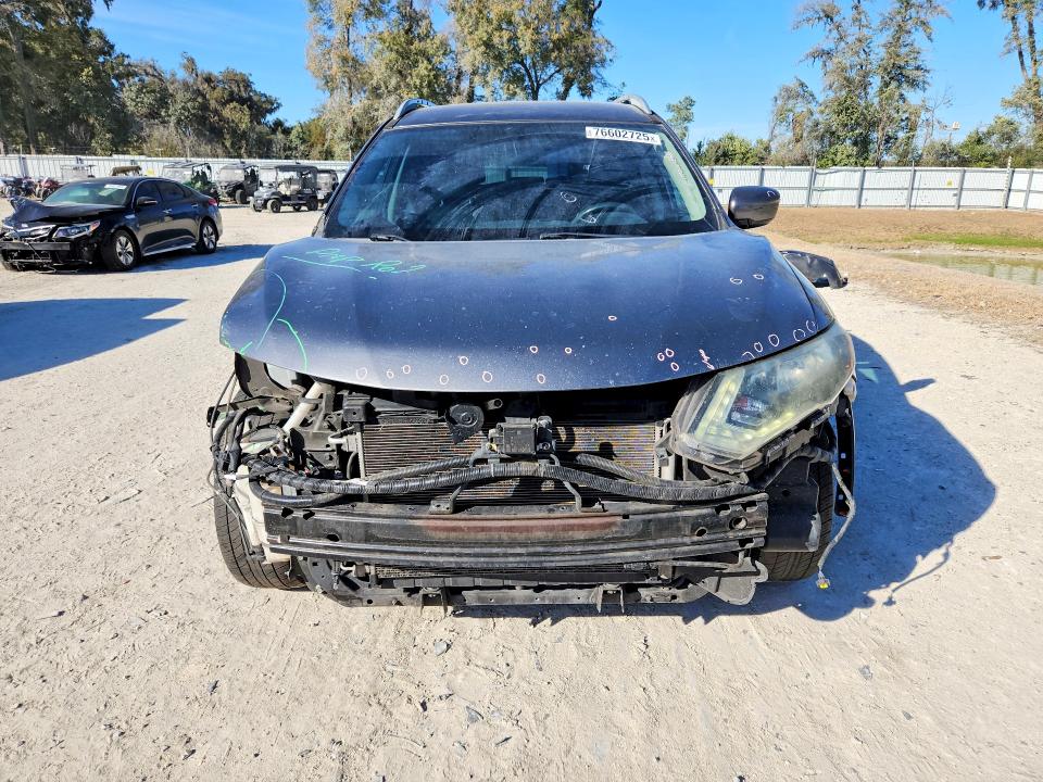Photo 5 from auction – 2017 NISSAN ROGUE S with VIN 5N1AT2MT4HC892464