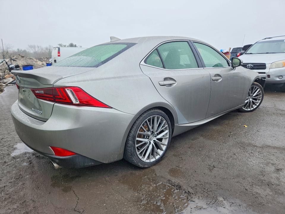 Photo 3 from auction – 2016 LEXUS IS 300 with VIN JTHCM1D21G5006193