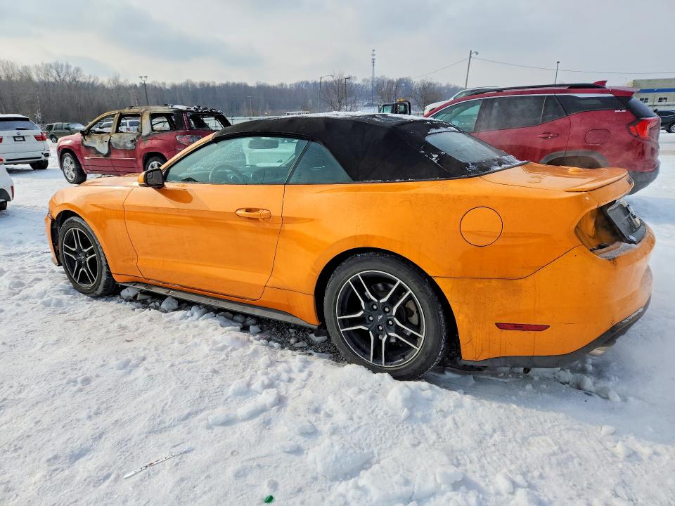 Photo 2 from auction – 2018 FORD MUSTANG with VIN 1FATP8UH3J5139217