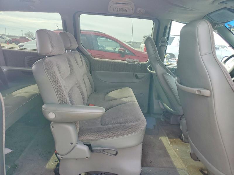 Photo 11 from auction – 1999 DODGE GRAND CARA with VIN 2B4GP44G7XR392271
