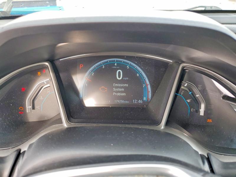 Photo 9 from auction – 2018 HONDA CIVIC EX with VIN 19XFC2F77JE201355