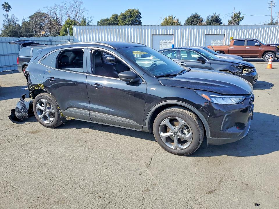 Photo 4 from auction – 2025 FORD ESCAPE with VIN 1FMCU0MN5SUA22977