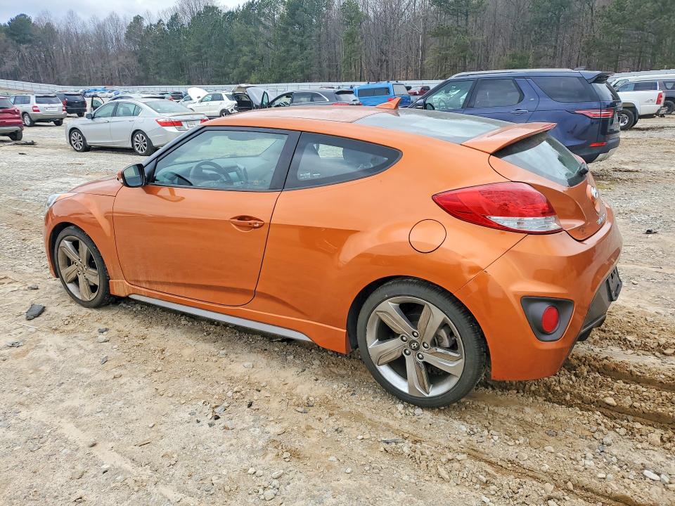 Photo 2 from auction – 2013 HYUNDAI VELOSTER T with VIN KMHTC6AE6DU133700