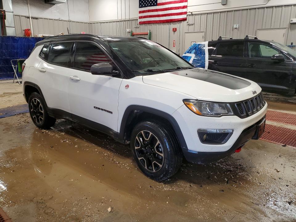 Photo 4 from auction – 2020 JEEP COMPASS TR with VIN 3C4NJDDB5LT184493