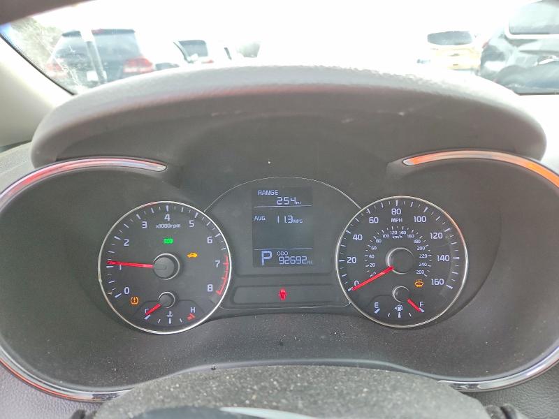 Photo 9 from auction – 2016 KIA FORTE with VIN KNAFK4A63G5541973