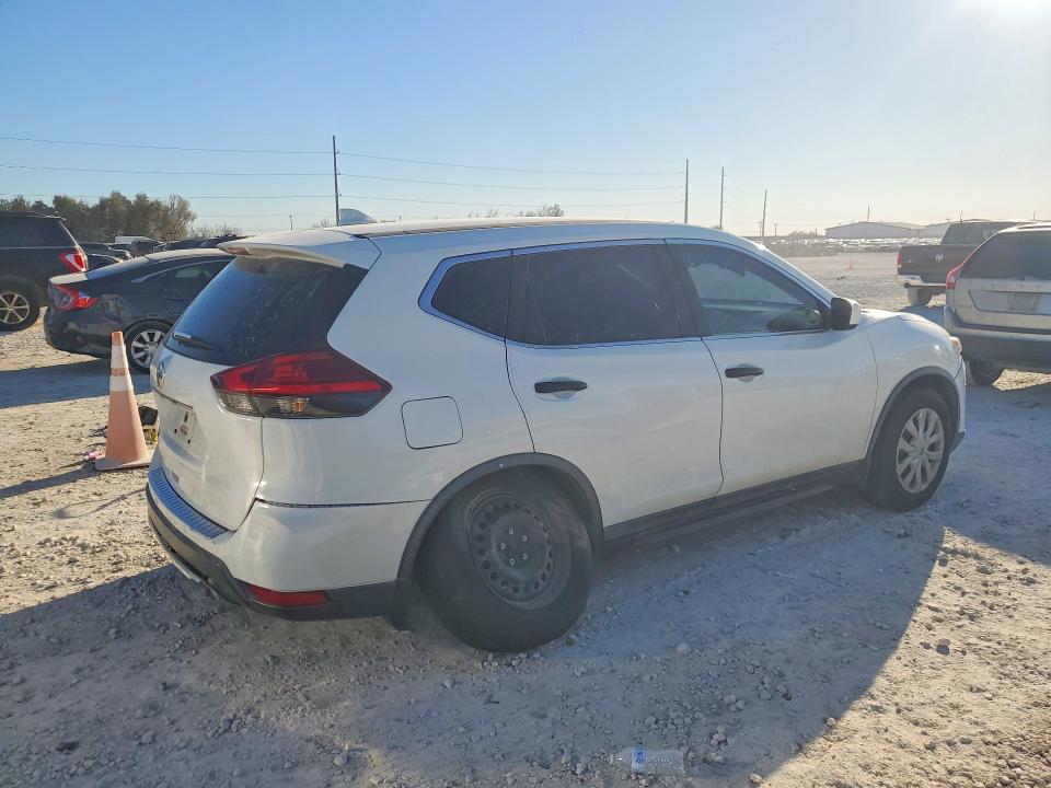 Photo 3 from auction – 2017 NISSAN ROGUE S with VIN KNMAT2MTXHP599116