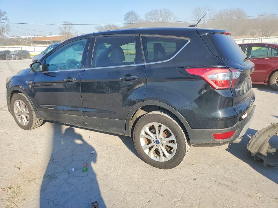 Photo 2 from auction – 2017 FORD ESCAPE with VIN 1FMCU0G93HUE25847