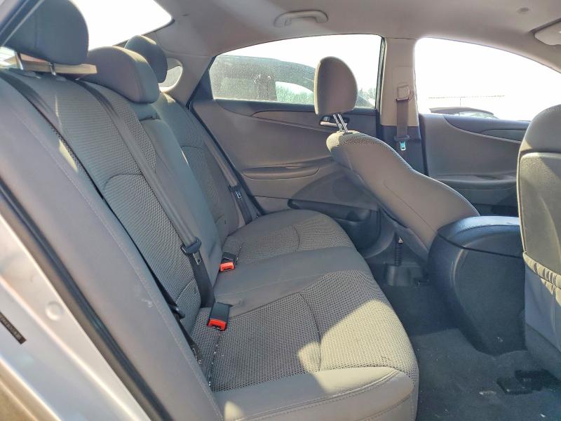 Photo 10 from auction – 2013 HYUNDAI SONATA GLS with VIN 5NPEB4AC6CH376385