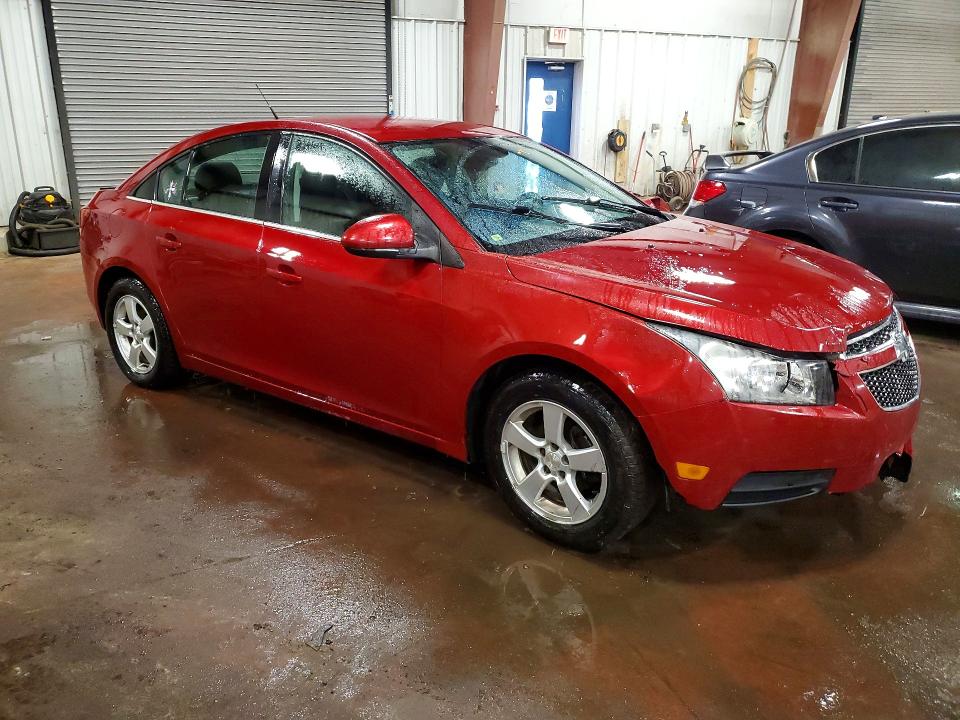 Photo 4 from auction – 2014 CHEVROLET CRUZE with VIN 1G1PC5SB4E7463235