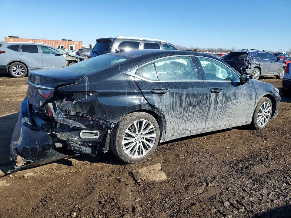 Photo 3 from auction – 2019 LEXUS ES 350 with VIN 58ABZ1B14KU045467