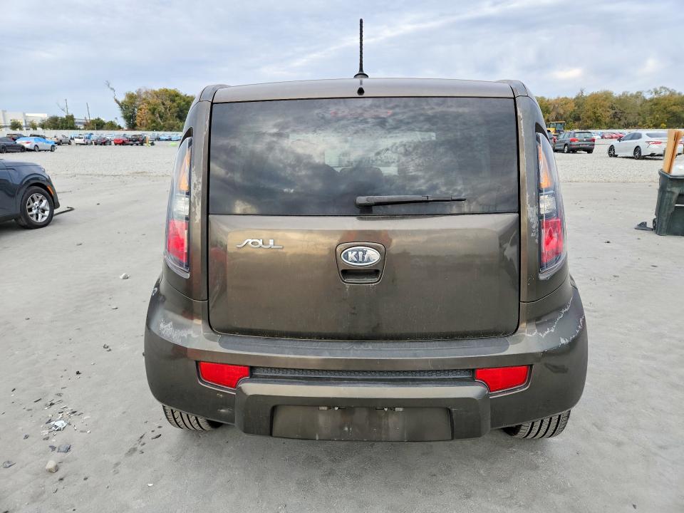 Photo 6 from auction – 2011 KIA SOUL + with VIN KNDJT2A25B7227038