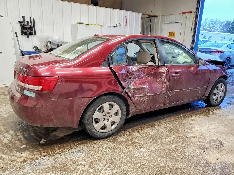 Photo 3 from auction – 2008 HYUNDAI SONATA with VIN 5NPET46C18H319878