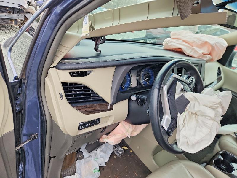 Photo 9 from auction – 2015 TOYOTA SIENNA XLE with VIN 5TDYK3DC6FS632106