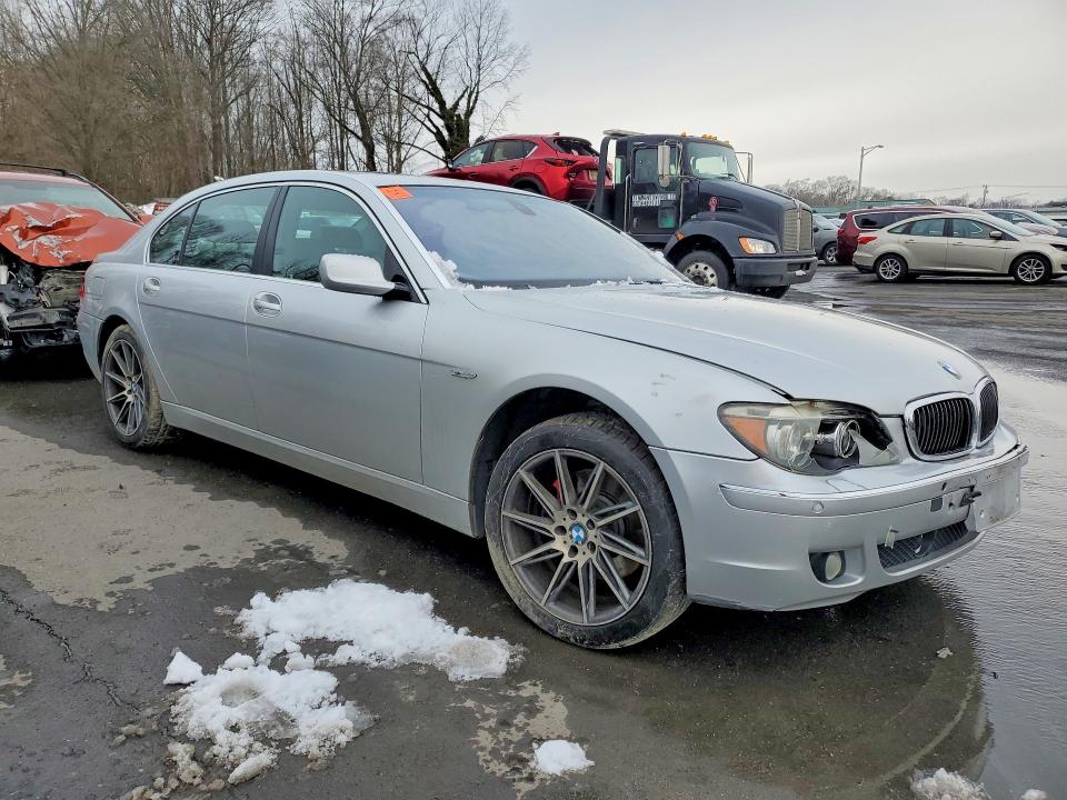 Photo 4 from auction – 2006 BMW 750 with VIN WBAHN83556DT61684