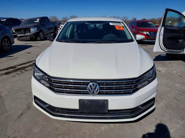 Photo 5 from auction – 2017 VOLKSWAGEN PASSAT with VIN 1VWAT7A36HC027949