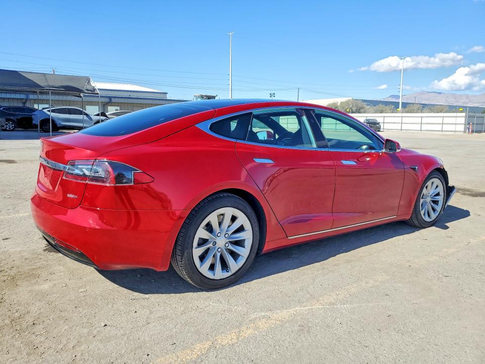Photo 3 from auction – 2018 TESLA MODEL S with VIN 5YJSA1E21JF247651