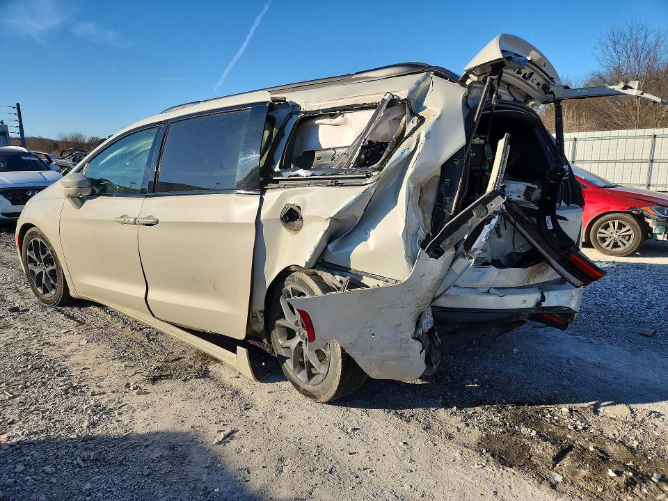 Photo 2 from auction – 2021 CHRYSLER PACIFICA with VIN 2C4RC1BG4MR505064