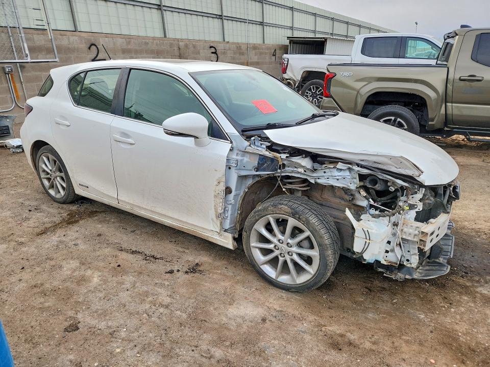 Photo 4 from auction – 2013 LEXUS CT 200 with VIN JTHKD5BHXD2147609