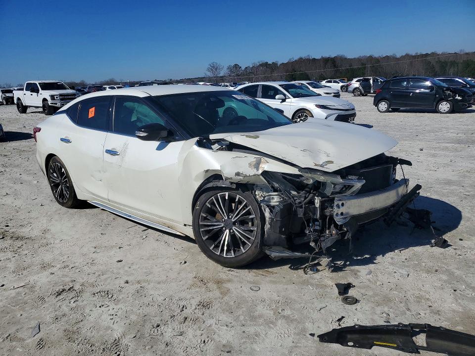 Photo 4 from auction – 2017 NISSAN MAXIMA with VIN 1N4AA6AP4HC388317