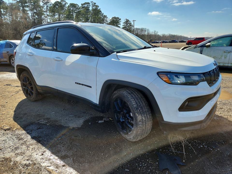 Photo 4 from auction – 2022 JEEP COMPASS with VIN 3C4NJCBB8NT179854