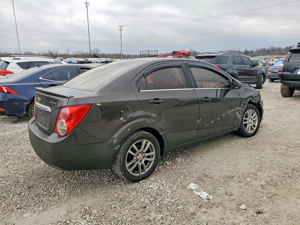 Photo 3 from auction – 2014 CHEVROLET SONIC with VIN 1G1JC5SH3E4113641